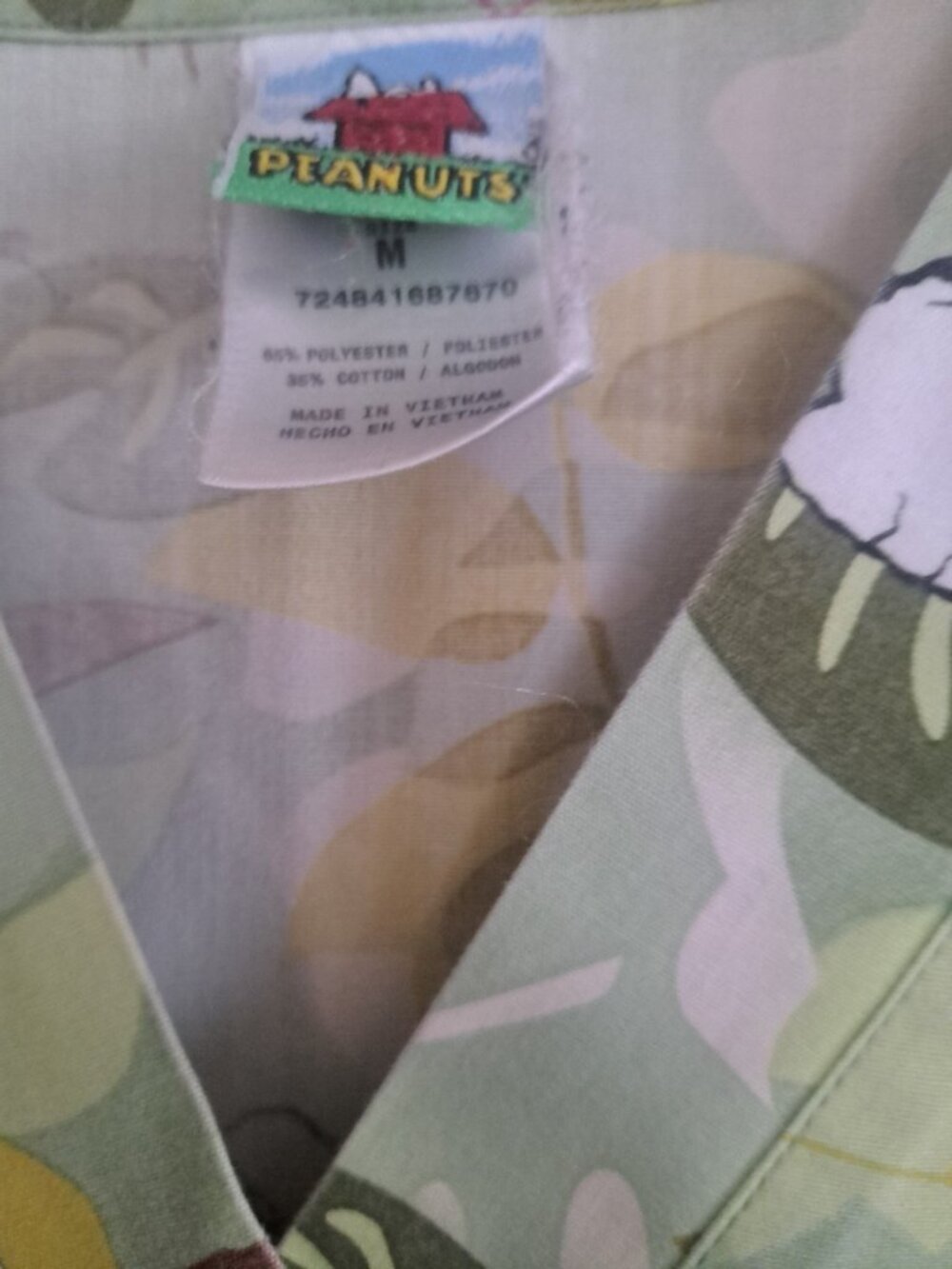Peanuts Nurses Work Scrub Uniform Top Womens Medium Snoopy Safari Tropical Green - Picture 6 of 6
